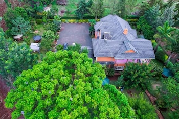 the gems resort kutus
