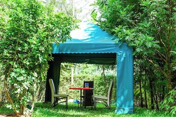 the gems resort kutus