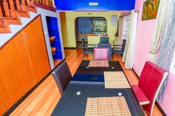 the gems resort kutus