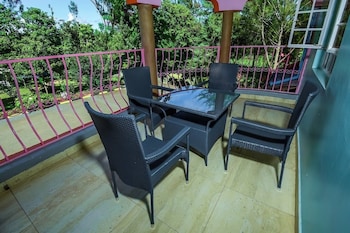 the gems resort kutus
