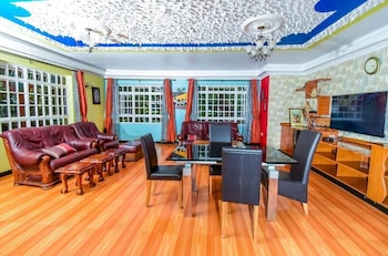 the gems resort kutus