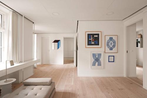 queens suites by danielandjacobs
