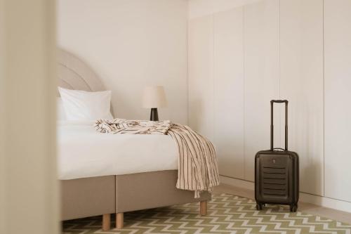 queens suites by danielandjacobs