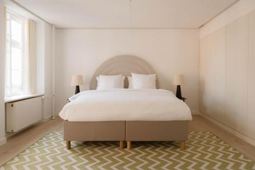 queens suites by danielandjacobs