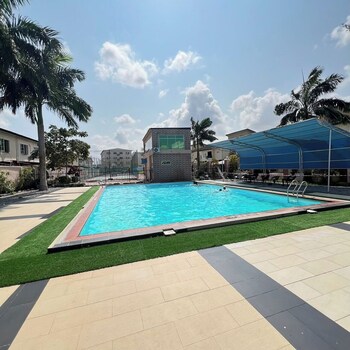 the crib serviced apartment