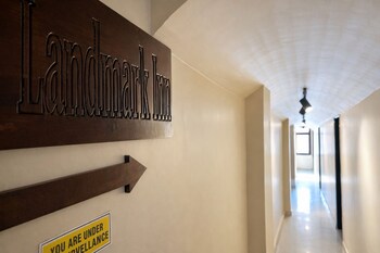 Landmark Inn,,3 star