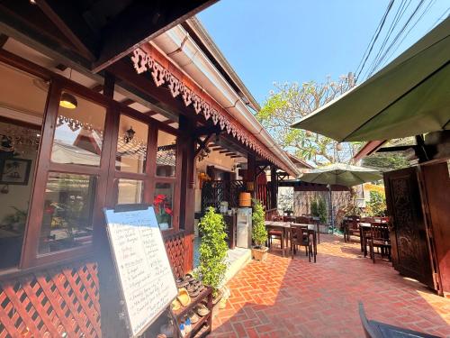 chaluenxay boutique hotel