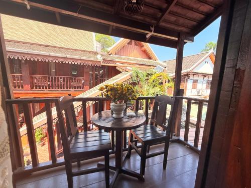 chaluenxay boutique hotel