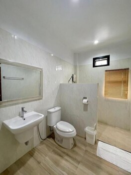 River Valley Resort,,3 star