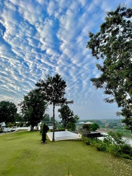 river valley resort