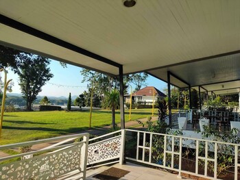 river valley resort