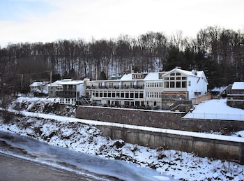 black bass hotel