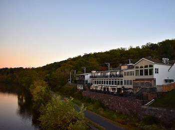 black bass hotel