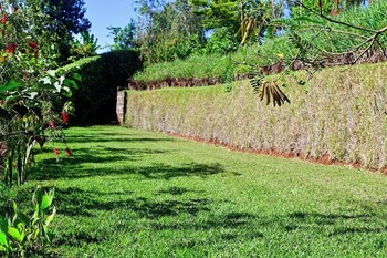 calm breeze resort rwanchege