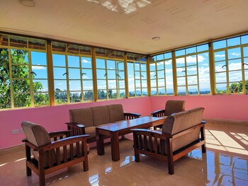calm breeze resort rwanchege