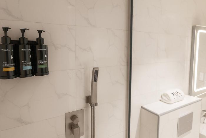 taja hotels ltd adeniyi jones ikeja