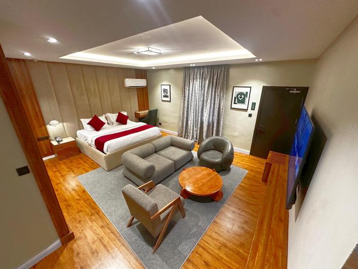 taja hotels ltd adeniyi jones ikeja