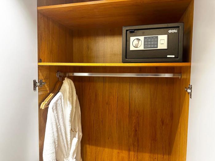 taja hotels ltd adeniyi jones ikeja