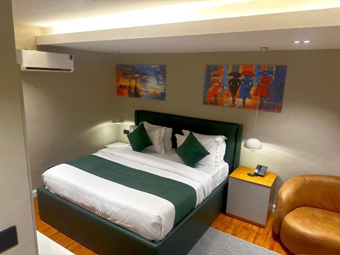 taja hotels ltd adeniyi jones ikeja