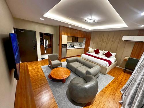 taja hotels ltd adeniyi jones ikeja