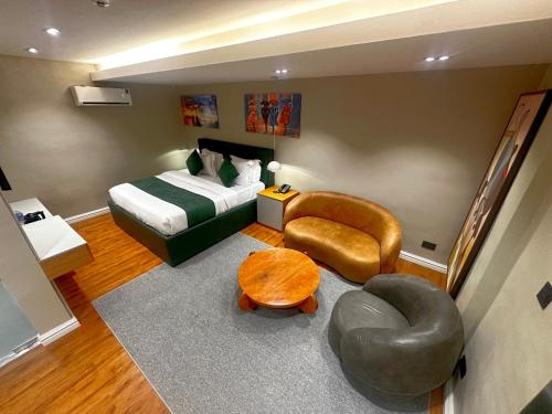 taja hotels ltd adeniyi jones ikeja