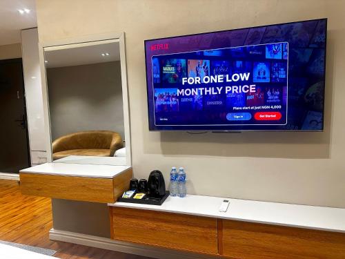 taja hotels ltd adeniyi jones ikeja