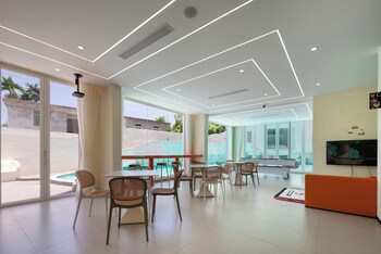 Sanya Shengge International Hostel,,2 star