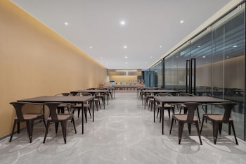 tong yuan international hotel guangzhou east railway station meihuayuan subway station branch