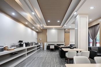 Aerolink Hotel Shenzhen Bao'an Airport,,4 star
