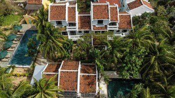 muca hoian co living and work retreat