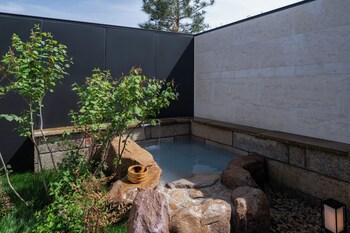 beijing wanli yipiao courtyard hot spring resort