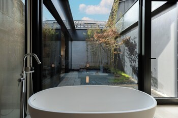 beijing wanli yipiao courtyard hot spring resort