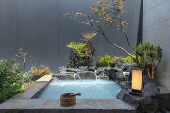 beijing wanli yipiao courtyard hot spring resort