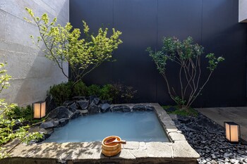 beijing wanli yipiao courtyard hot spring resort