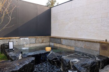 beijing wanli yipiao courtyard hot spring resort