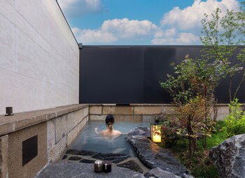 beijing wanli yipiao courtyard hot spring resort