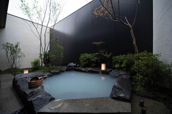 beijing wanli yipiao courtyard hot spring resort