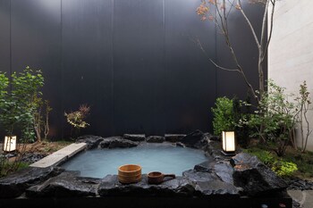 beijing wanli yipiao courtyard hot spring resort