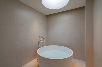beijing wanli yipiao courtyard hot spring resort