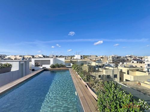 south 32 hotel by zzzing