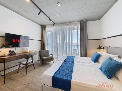 south 32 hotel by zzzing