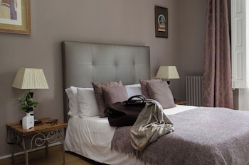 enjoy apartments gran via