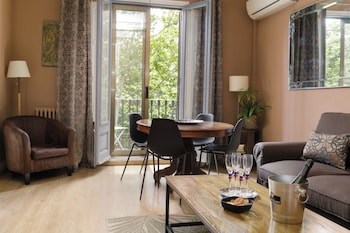 enjoy apartments gran via