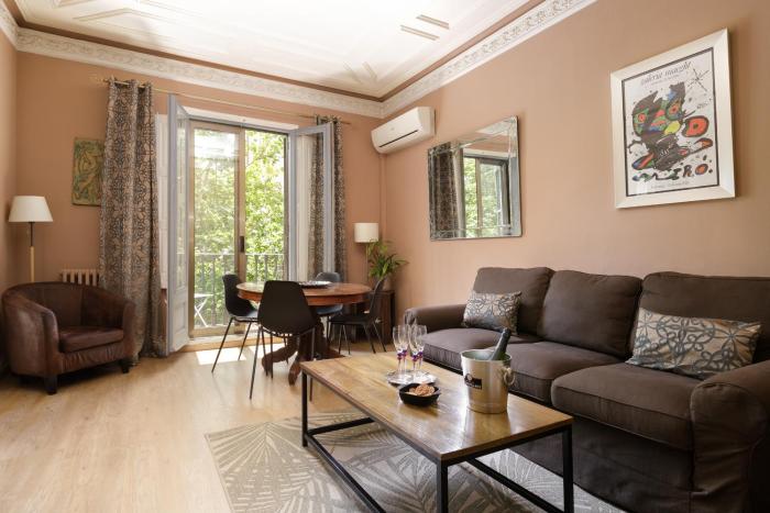 enjoy apartments gran via