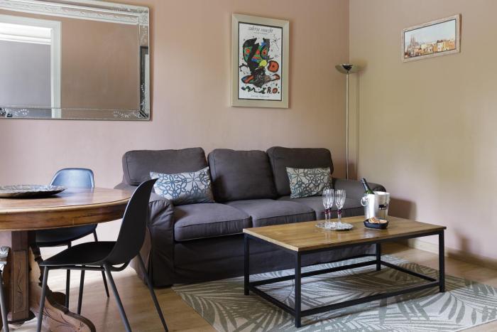 enjoy apartments gran via