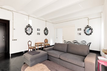 eulalias lodges barcelona