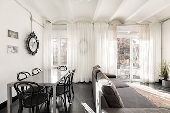 eulalias lodges barcelona