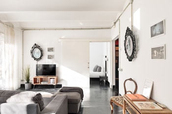eulalias lodges barcelona