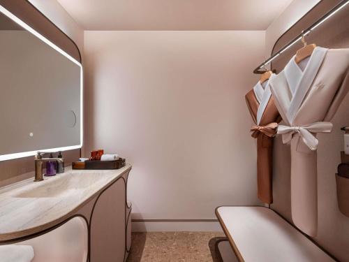 mercure hangzhou west lake yuquan