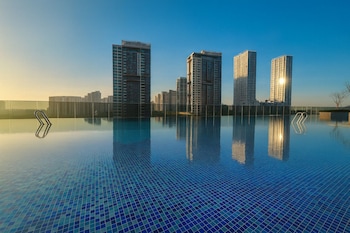 lumiere parkview apartment